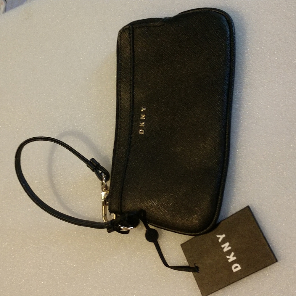 DKNY small wristlet